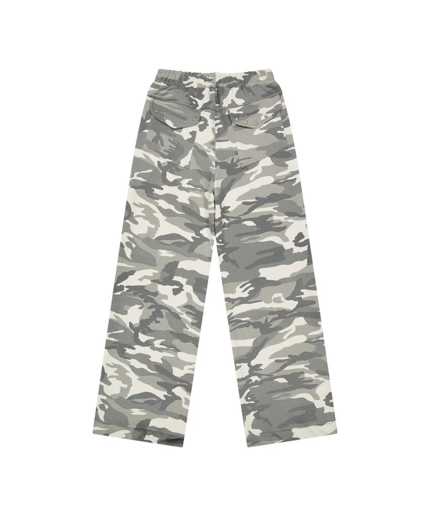 Tansanmageunesyum Juyoung X Tansan Studded Sweatpants (Camo Ivory)