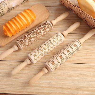 European Style Wooden Embossed Christmas Rolling Pin for Cookie Dough and Crafts