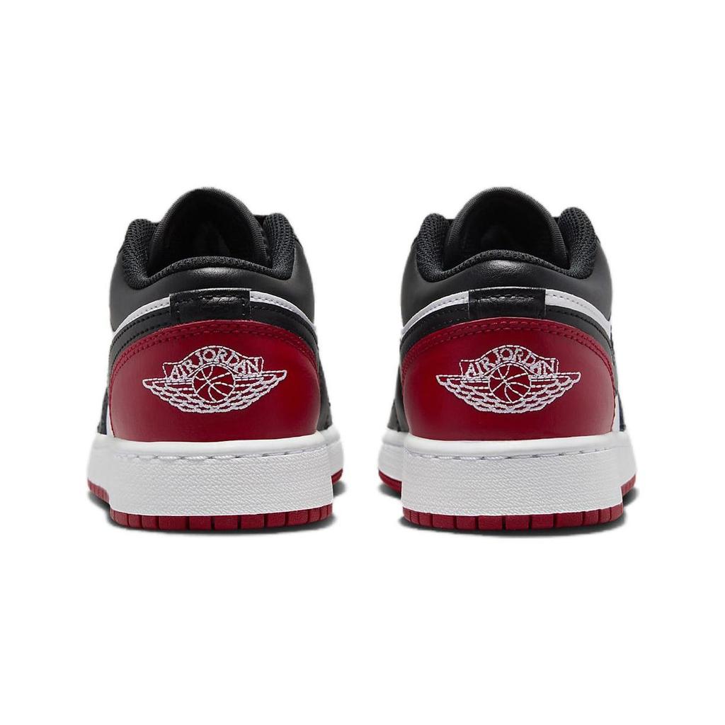 Tênis Infantil Air Jordan 1 Low GS Bred Toe 2.0 Branco Vermelho Varsity Preto 553560-161