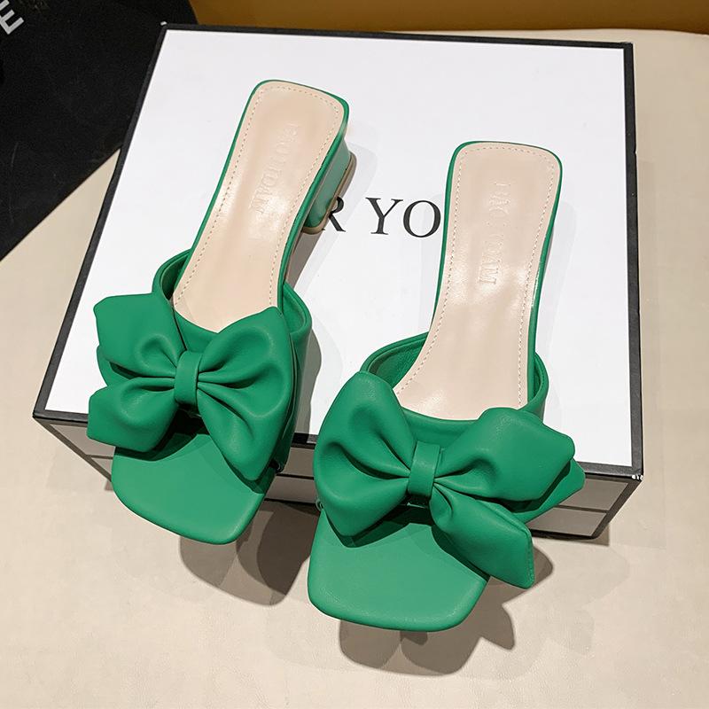 

Сказочный ветер бант крутые тапочки женские 2025 лето новые маленькие свежие толстый каблук уличная одежда с юбкой универсальные шлепанцы 40 зелёный