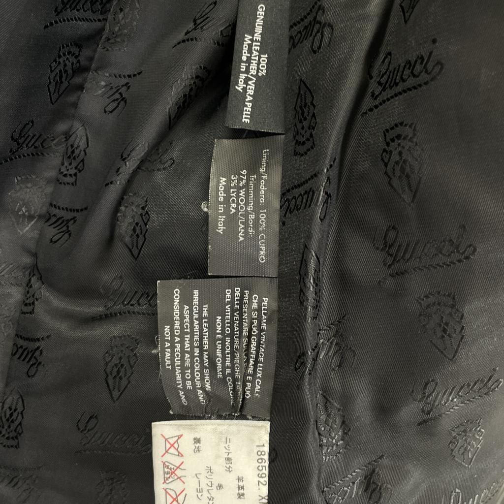 Gucci Tom Fort Periode 186592 XM587 Schwarze Gerippte Lammleder Knopfjacke Jacke 36 schwarzGebraucht