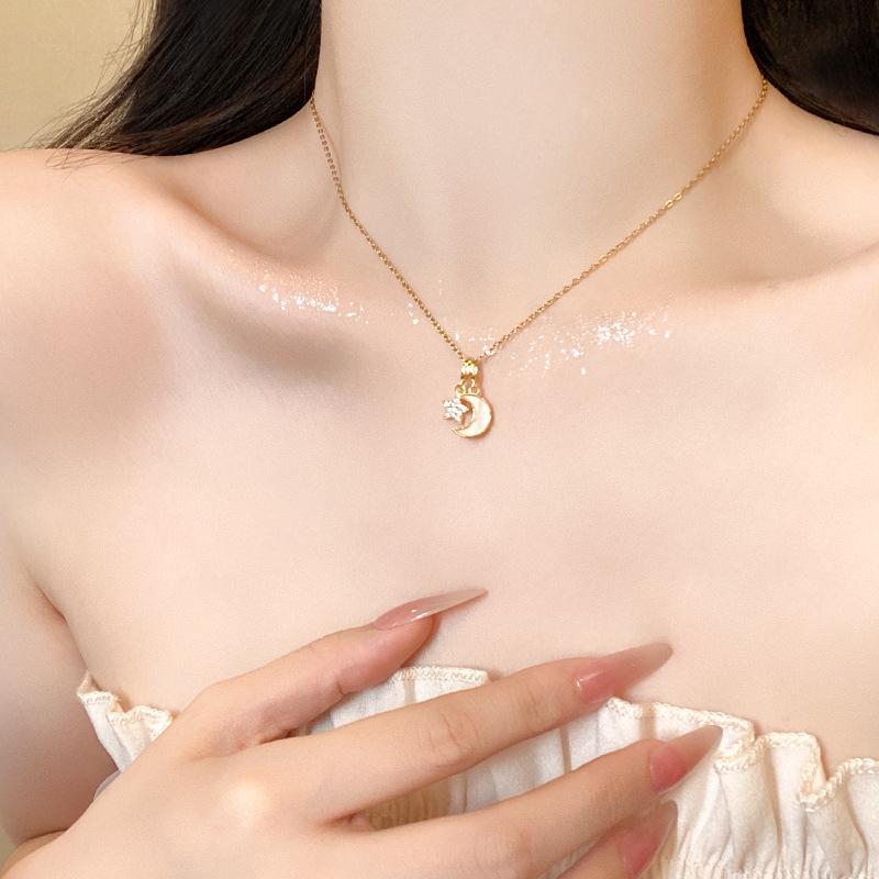 Japanese & Korean Style Geometric Titanium Steel Necklace - Women's Clavicle Chain Collection