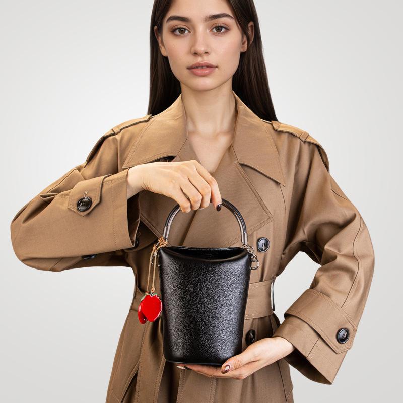Borsa a secchiello singola tracolla in vera pelle da donna