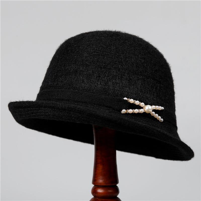 Pearl Warped Edge Fisherman's Hat for Women, Versatile In Autumn and Winter, Showing a Small Face and Cold-proof Middle-aged Basin Hat