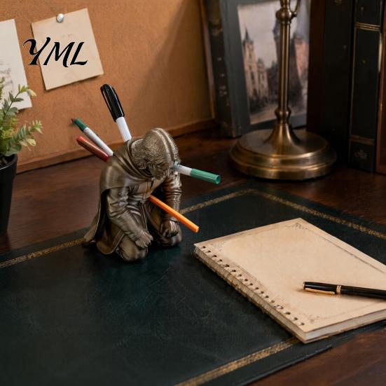 Dorm Room Table Decorations 3D Printed Knight Pen Holder, Armor Style Kneeling Hero Pencil Student Writing Tool Holder Stand, Creative Stationery