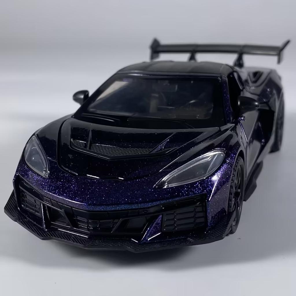 1:32 Chevrolet Corvette C8 Zr1X Track Enhanced Version Supercar Alloy Metal Diecast Model Car Simulation Miniature Holiday Gifts