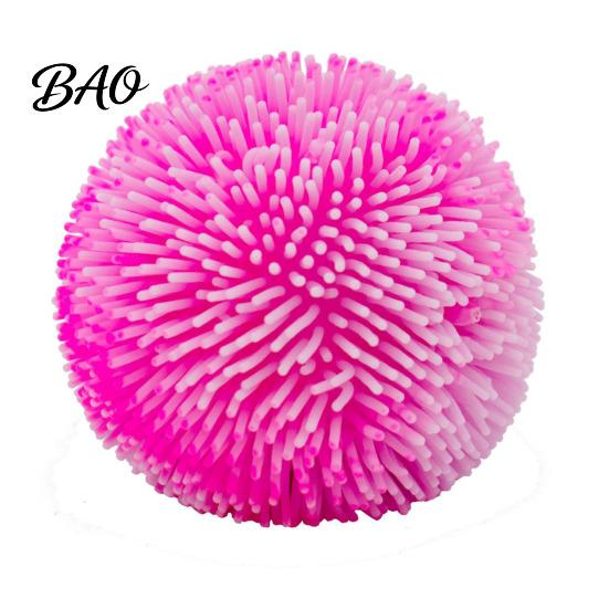 Jouet Main Apaisant Soulagement du Stress Boule Poilue Jouet, TPR Poilu à Presser Fidget Adultes Relaxation Soulagement de l'Anxiété Bureau pour Aide à la Concentration, Tactile Doux
