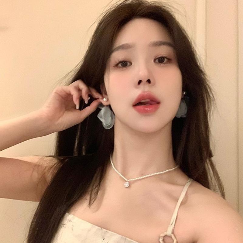 1Pair Summer Pearl Flower Earrings For Women Girls Retro Petal Earrings Light Luxury  Exquisite Earrings Jewelry Gifts