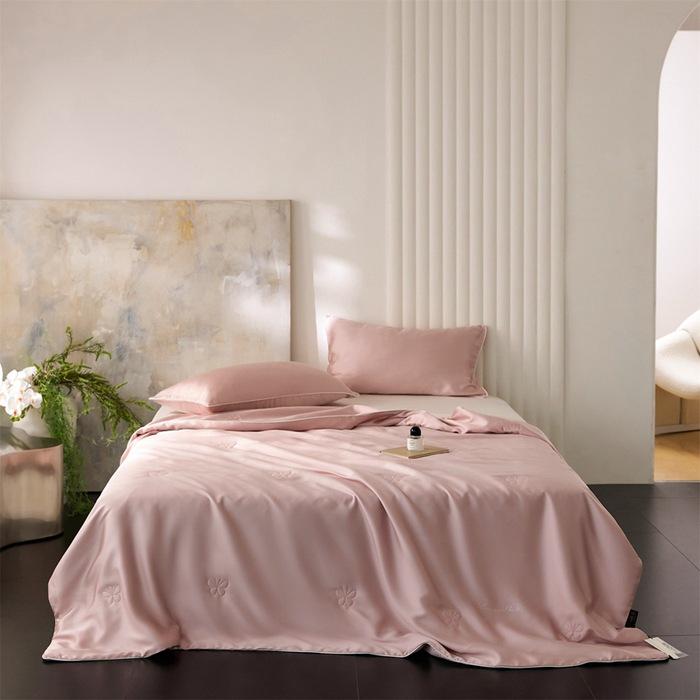 2026 New Lyocell Tencel Silk Summer Quilt: 100% Washable Cool Air Conditioner Quilt 150*200 cm Gift Box