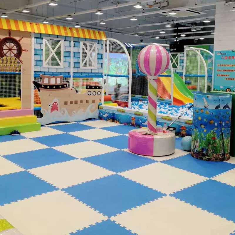 Foam Mat for Early Childhood Education, Kindergarten, and Dance Training - Leaf Pattern