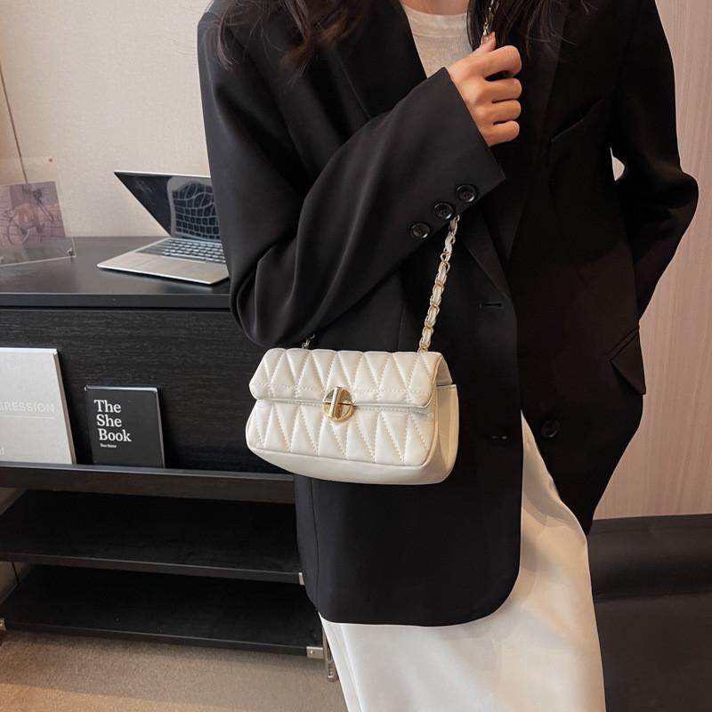 Trendy Quilted Square Shoulder Bag For Women 2023 Fashion Pu Leather Chain Crossbody