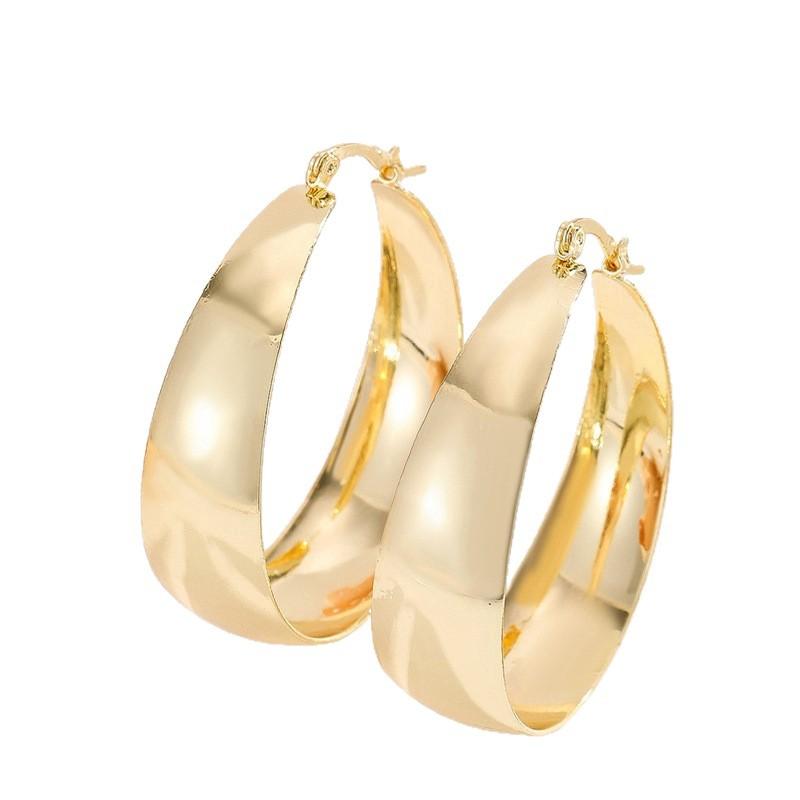 Simple and Elegant Smooth Surface C-shaped Earrings, Retro and Niche Geometric Stud Earrings