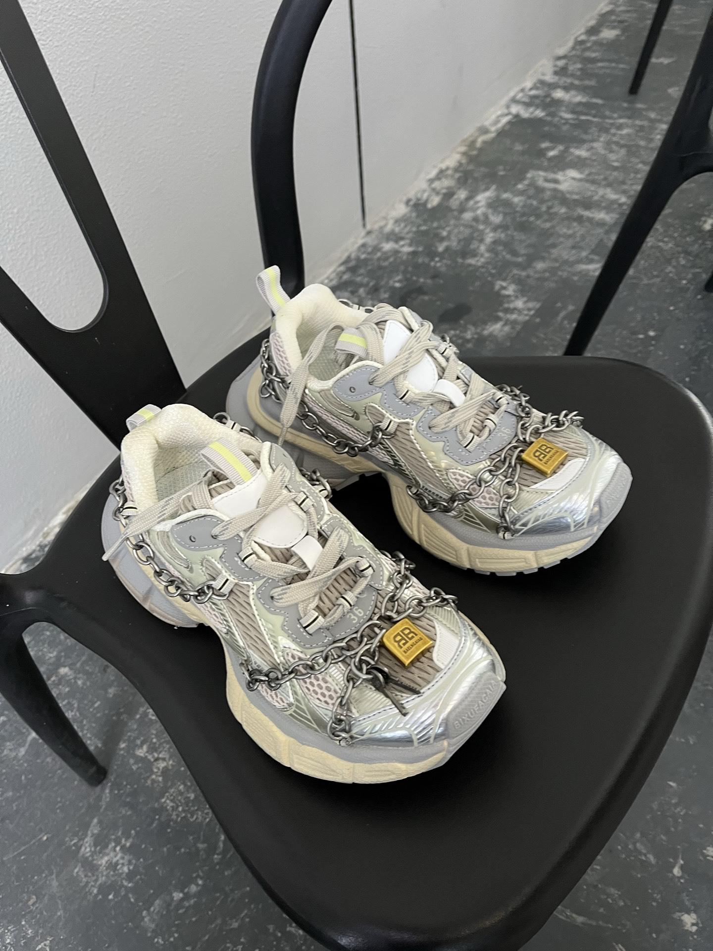 

Paris heavy metal wind dad shoes women s shoes 2025 new thick-soled heightening versatile casual sports shoes mesh breathable 40