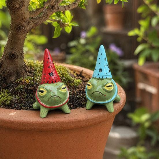 Huaqianguhh Miniature Frog Figurine, Little Statue with A Party Hat, Decorative Resin Ornament for Outdoor Garden Courtyard