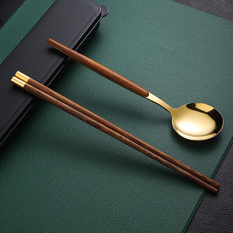 Wutuo Portable Wooden Tableware Set