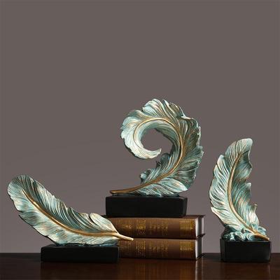 Deko & Wohnaccessoires – Statuetten