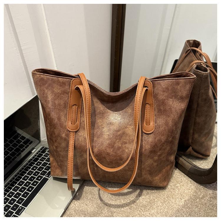 Spacious Pu Tote Bag For Women With Stylish Street Fashion Design Perfect For College Commute