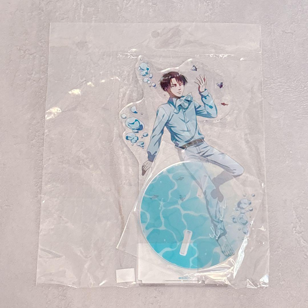 

[USED] Attack on Titan Limited Edition Original Illustration Underwater Floating Oversized Acrylic Stand Levi