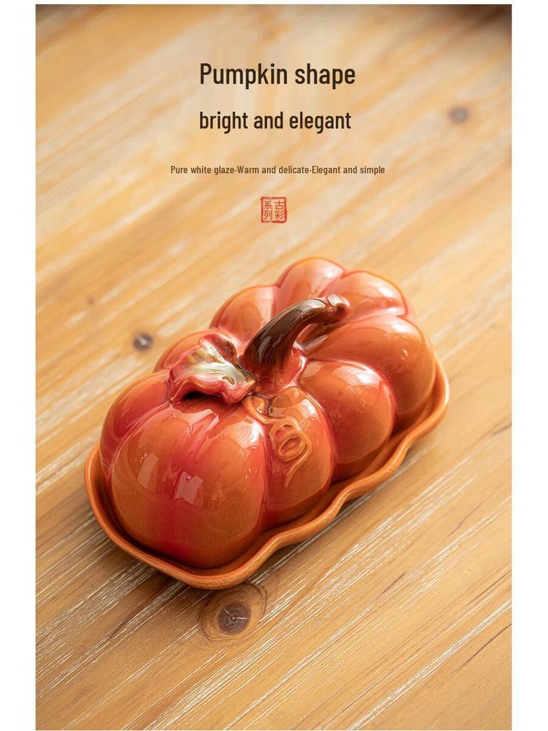 Su's Pumpkin Ceramic Dish for Bread, Cake, Candy, and Snack Servings