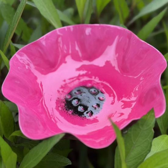 Handmade Flower Garden Stake Ground Insert Bee Butterfly Watering Station Decorative Bird Bath Pollinator Drinking Bowl for Outdoor Yard Lawn Decor