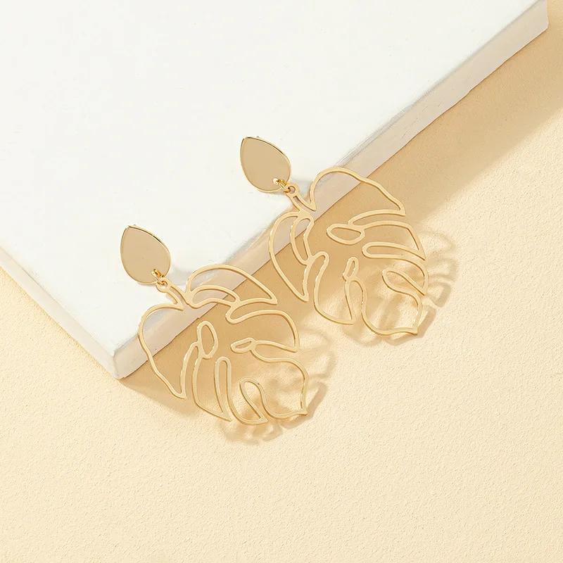 Charm Hollow Leaf Drop Dangle Earrings for Women Temperament Gold Color Stainless Steel Winter Stud Earring Jewelry Accessories