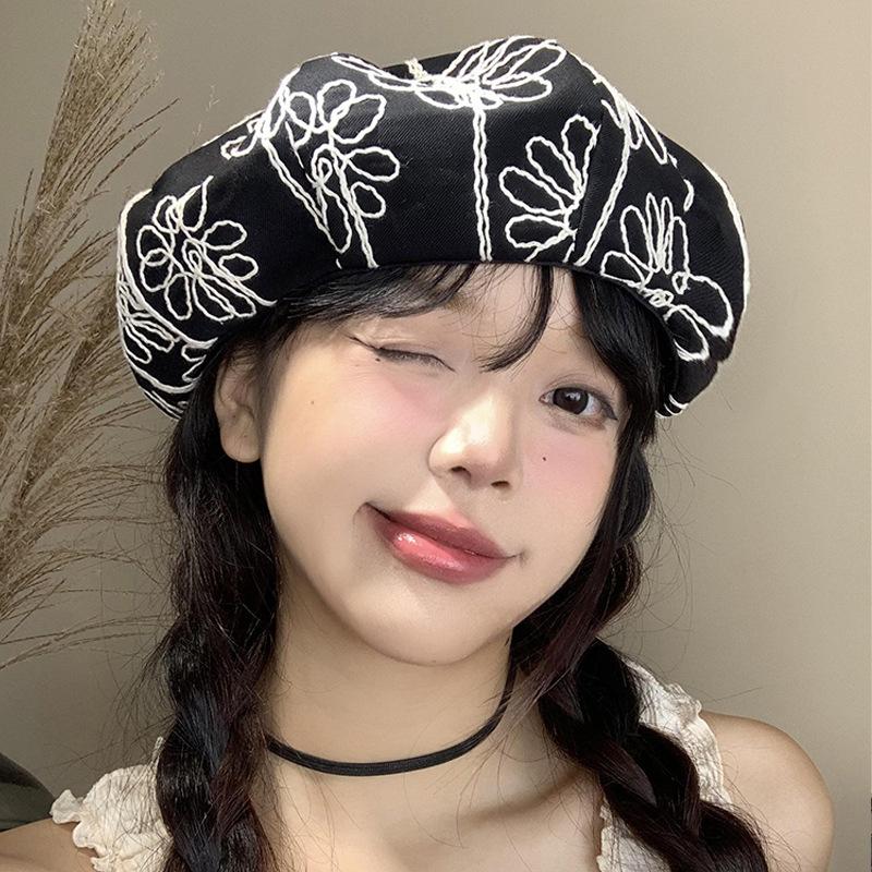 Hat Female Flower Embroidery Beret Retro Painter Hat Versatile Face Small Bud Hat Niche Pumpkin Hat
