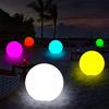 LED-Leucht-Wasserball mit 16 Farben und Fernbedienung – Aufblasbares Poolspielzeug für Partys, Hochzeiten, Geburtstage und Verlobungen, wiederverwendbares Poolspielzeug, Strandspielzeug