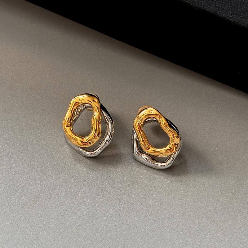 

Niche exquisite high-end sense two wearing stud earrings female handmade hammer pattern explosion unique real gold electroplating temperament earrings