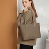 Large Capacity Tote Bag Of Women's Genuine Leather 2025 High-end Niche Single Shoulder Fashionable Versatile Bucket