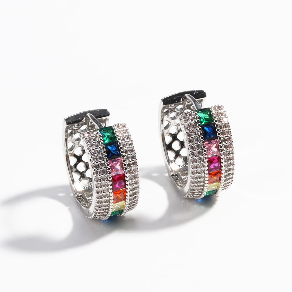 New Luxury Elegant Chunky Round Rainbow Zirconia Hoop Earrings for Women Multicolored CZ Stones Ear Fashion Party Jewelry Gifts