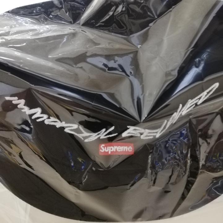 [USED] Supreme Futura New Era Back 7-5/8