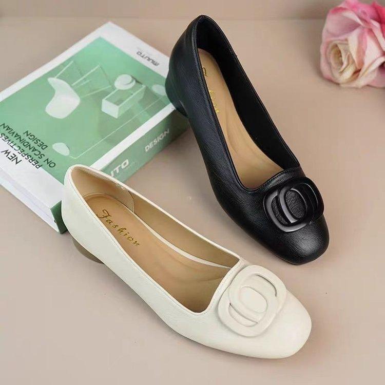 Popular soft leather square scalp single shoes women's 2025 autumn new shallow mouth versatile mother high heels soft sole small leather shoes