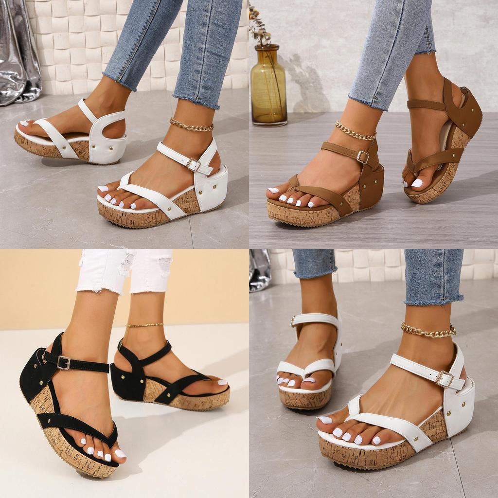 Summer Womens Roman Sandals With Thick Sole And Metal Studs For Casual Wear