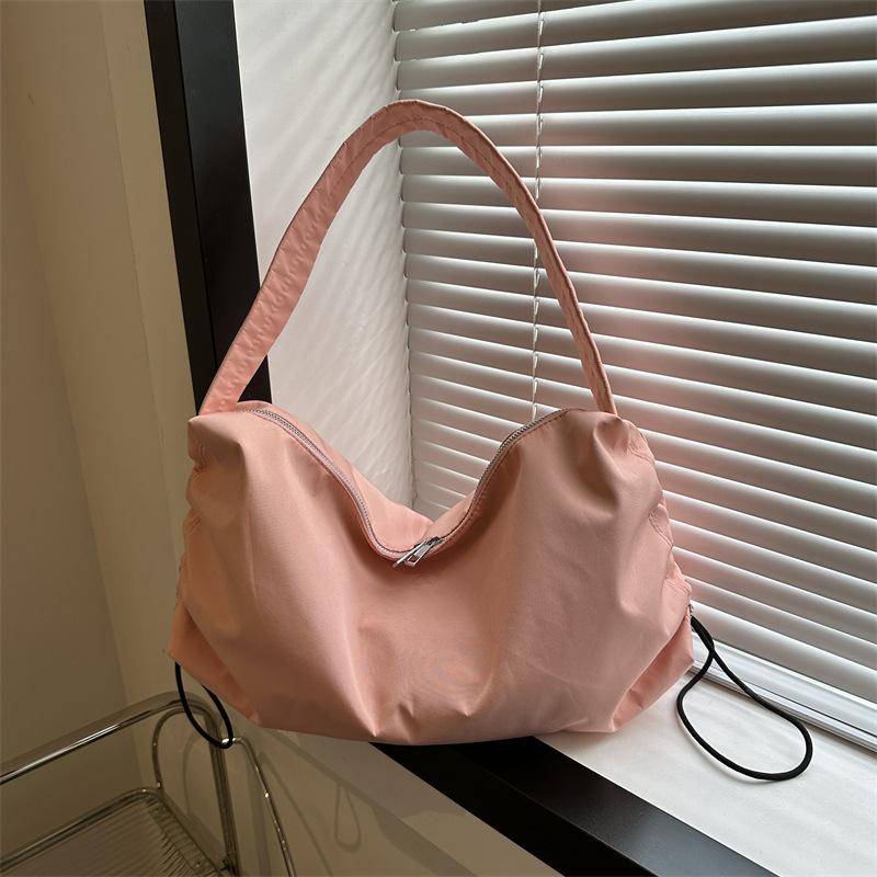 

Летняя новая повседневная простая наплечная сумка, универсальная однотонная сумка через плечо, модная сумка-тоут большой вместимости one size fits all розовый