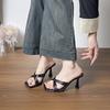 Versione in pelle di pecora, sandali quadrati francesi mozzafiato con cinturino incrociato in raso donna 2025 nuove pantofole fairy cool con tacco alto