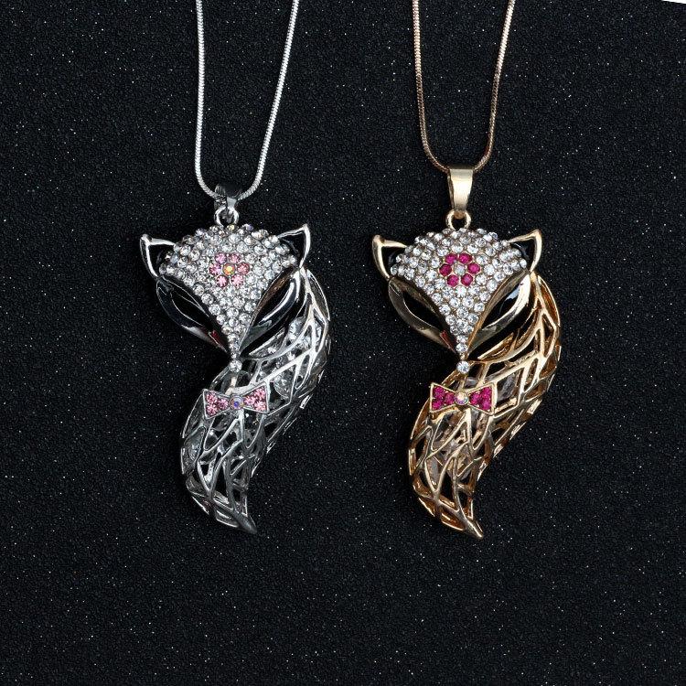 Korejský podzimní a zimní náhrdelník s liškou - Stylový a všestranný dámský doplněk