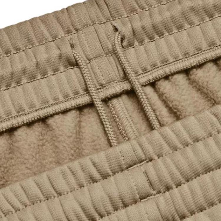 Under Armour Armor Fleece® Logo Print Drawstring Mid-Rise Cuffed Knit Joggers Men Joggers Khaki 1373362-299