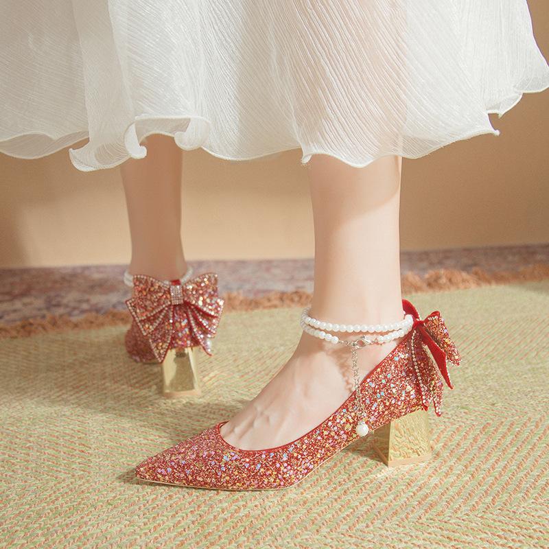 Beautiful pointed buckle spring new high-heeled women's shoes thick heel Xiuhe wedding shoes bridesmaid large size women's shoes