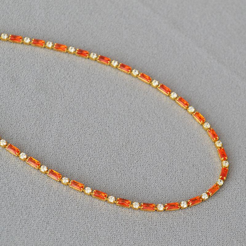 Nuovo design di nicchia giapponese e coreano colore fresco e dolce zircone ottone placcato oro corta fine collana catena clavicola