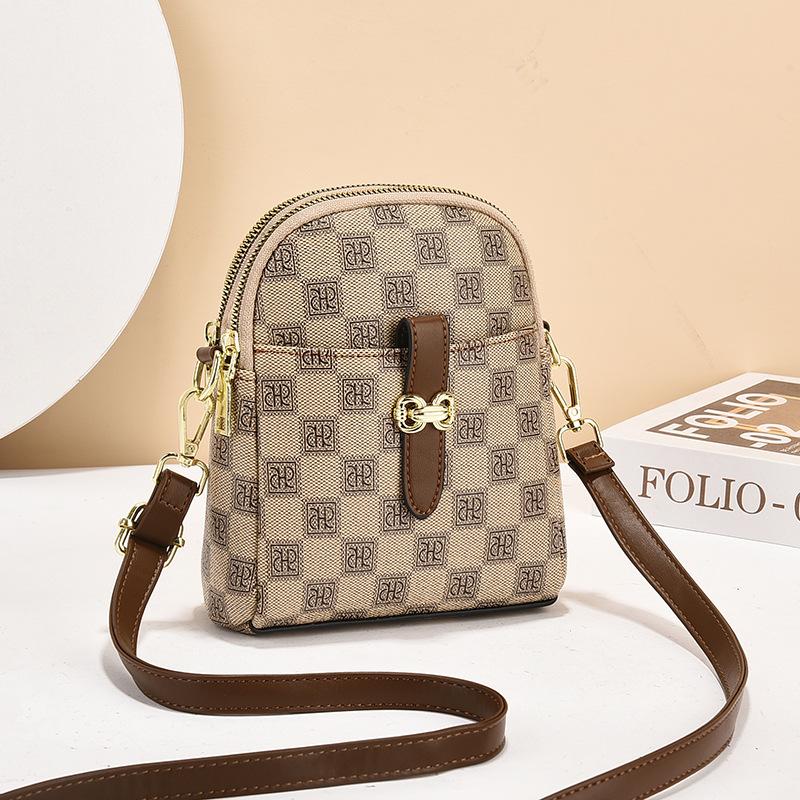 women's bag 2025 new mini mobile phone bag women's bag fashion small square bag versatile shoulder messenger bag women