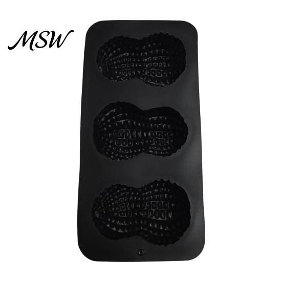Microwave Safe Silicone Mold Peanut Shaped Baking Mold, with 3 Cavity, Flexible Non-stick Realistic Candy Tray, for DIY Chocolate Mousse Cake Biscuit