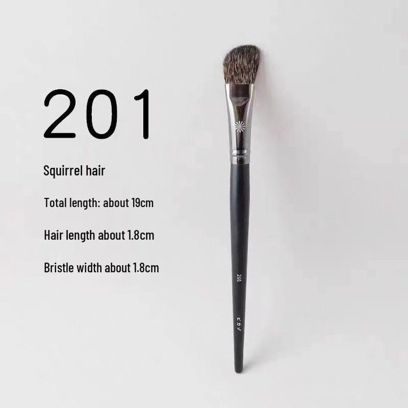 Bi+209 Angled Squirrel Hair Eyeshadow Brush