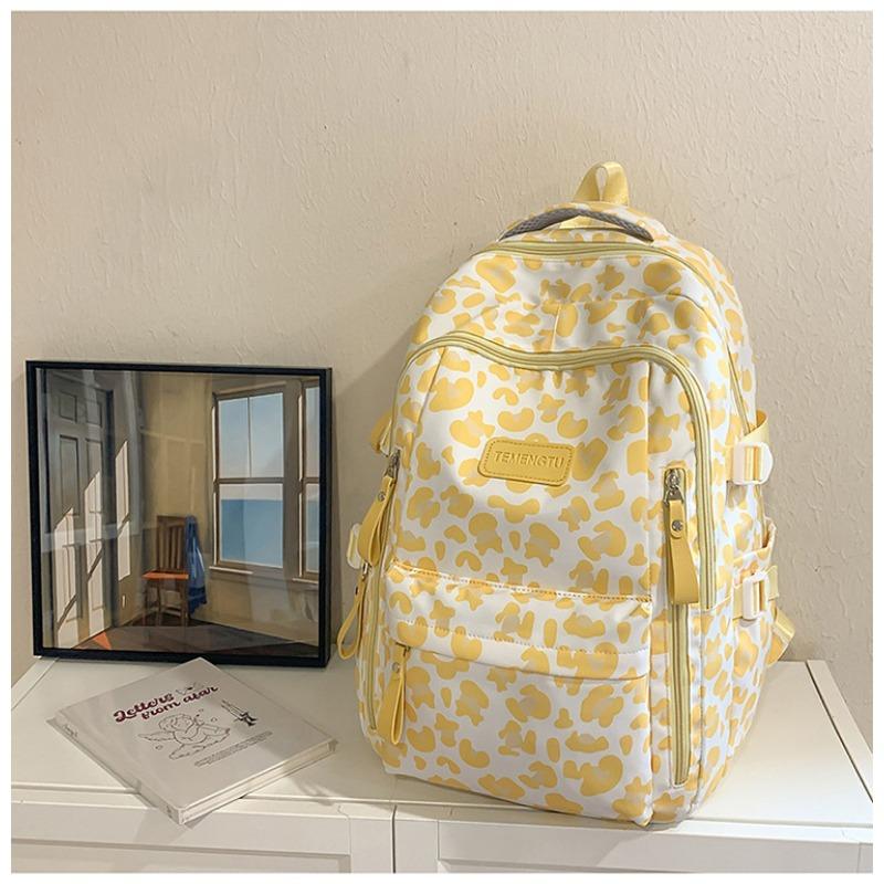 New Harajuku Cow Leopard Print Backpack, Light Make-up Class for Junior High School Students, and Large-capacity Backpack.