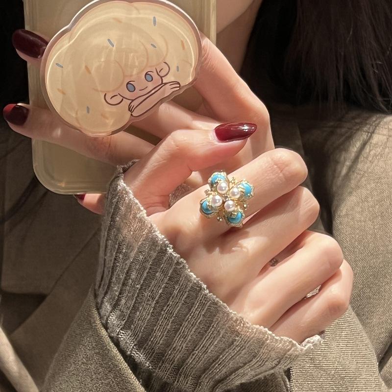 Light Luxury Retro Palace Style Inlaid With Diamonds Turquoise Rings For Women Exquisite Pearl Ring Wedding Fine Jewelry