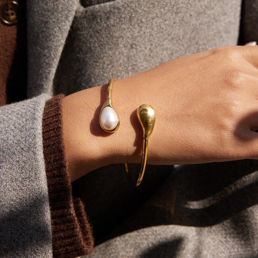 Yori Teardrop-shaped Resin Pearl Open Bracelet Bangle 18k Gold Plated Waterproof Jewelry For Women Charm Fashion