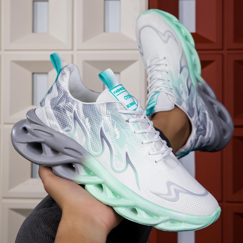 Fashion Men's Casual Sports Shoes Lightweight Breathable Flame Print Sports Shoes Summer Outdoor Tennis Hiking Running Shoes for Men