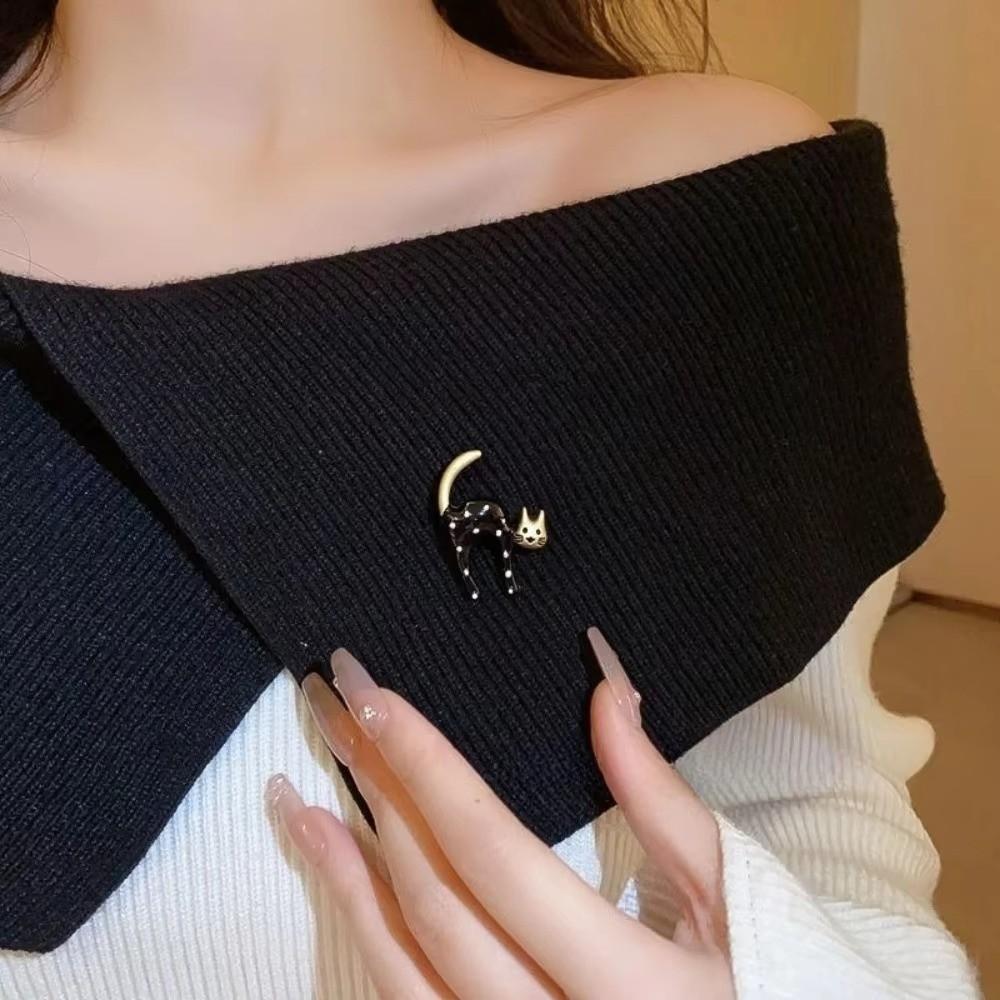 Black White Cat Brooches Enamel Scarf Adjuster Fashion Clothing Fixing Pins  For Men Women