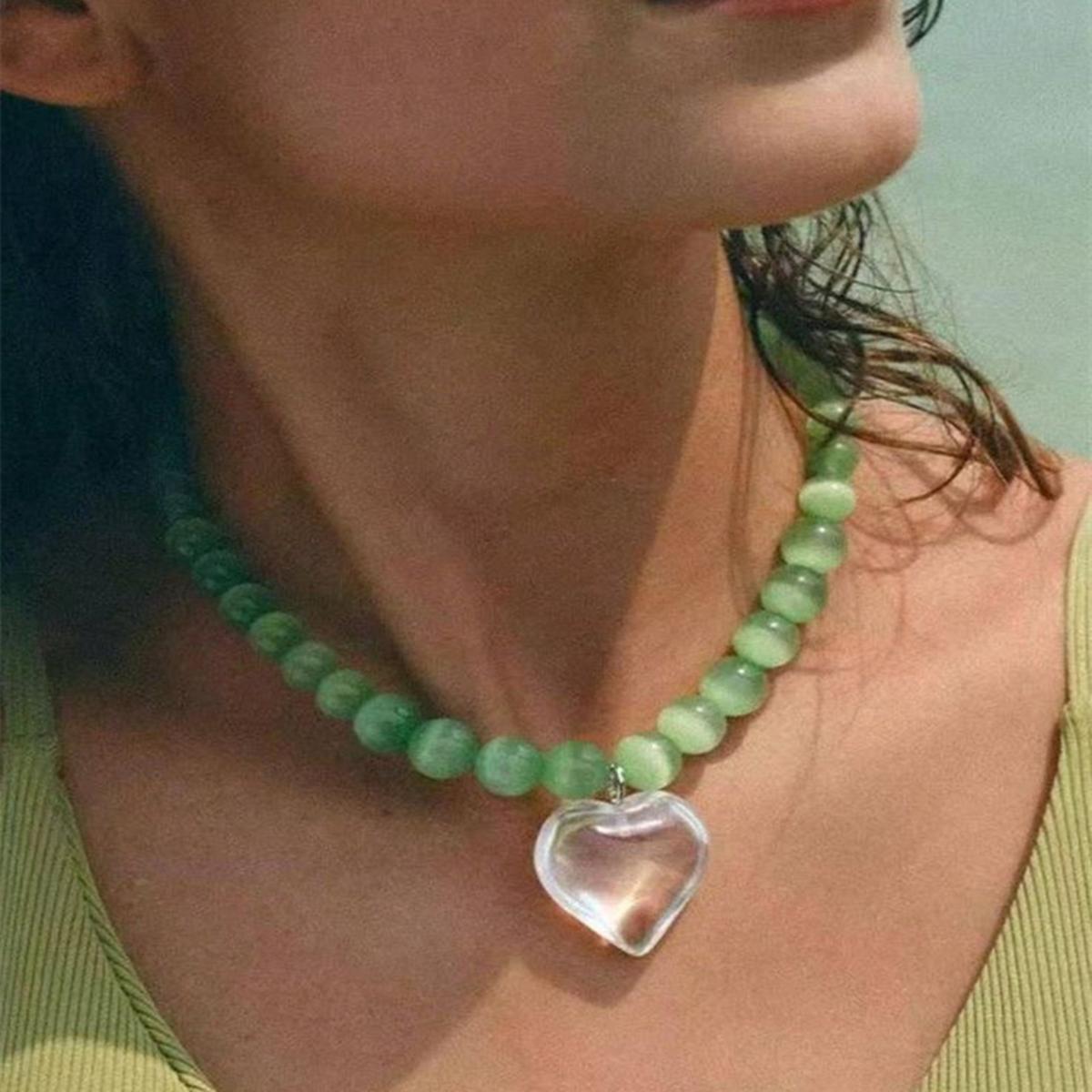 Exaggerated Natural Stone Beaded Necklace High Fashion Handmade Clear Beaded Vacation Jewelry for Women