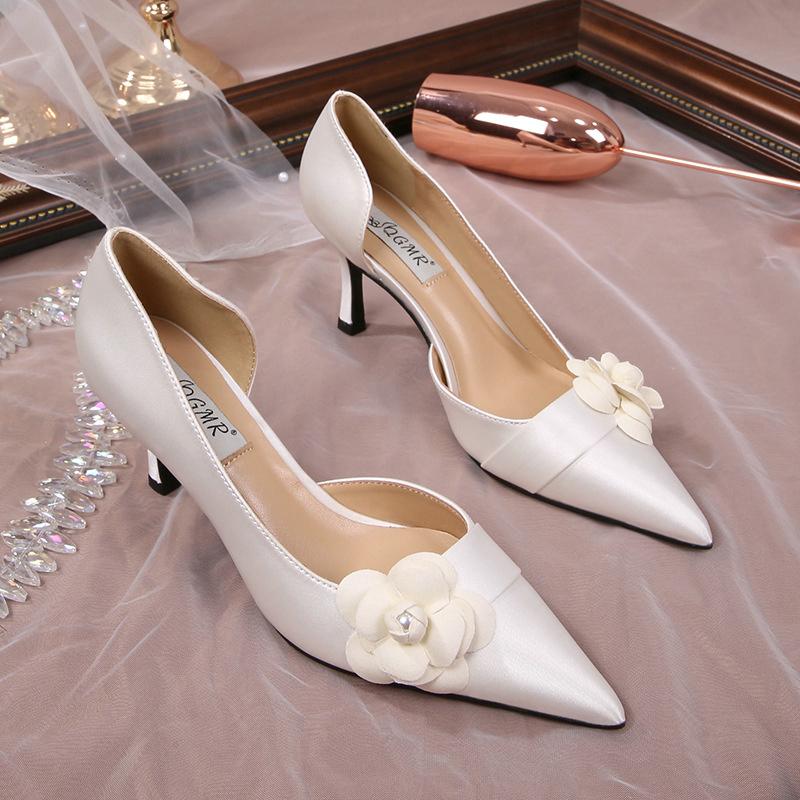 Fashion Fine Heeled Sandals Wedding Shoes Lady Fairy Style French Camellia White Wedding Shoes Satin Single Shoes