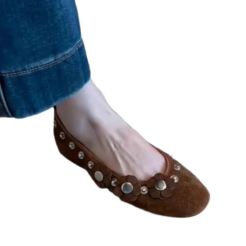 Fashion Ladies Shoes 2025 Hot Sale Shallow Women's Flats New Casual Fashion Floral Rivet Light Soft Bottom Best Seller Flat Low Heels